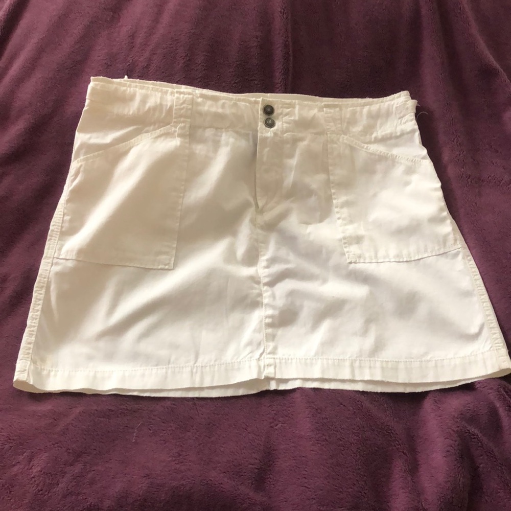 Gap skirt - size 16. Never worn!